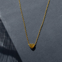 Load image into Gallery viewer, Sarah - Sliding Heart Necklace Stainless Steel - Gold