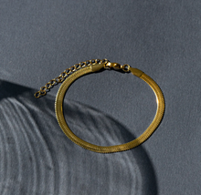 Load image into Gallery viewer, Ivy - Snake Chain Bracelet Stainless Steel