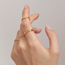 Load image into Gallery viewer, Evi - Petite Crystal Ring Stainless Steel