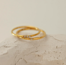 Load image into Gallery viewer, Evi - Petite Crystal Ring Stainless Steel