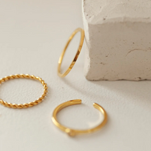 Load image into Gallery viewer, Evi - Simple Sleek Ring Stainless Steel