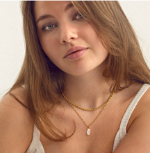 Load image into Gallery viewer, Isolde - Clear Quartz Necklace