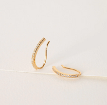 Load image into Gallery viewer, Soha Crystal Earrings