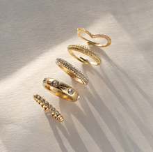 Load image into Gallery viewer, Mimi Crystal Bubble Ring