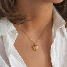Load image into Gallery viewer, Nyx Pearl Pendant Necklace Stainless Steel