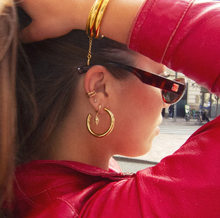 Load image into Gallery viewer, Rafi Seashell Hoop Earrings