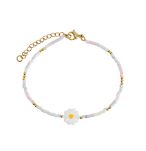 Load image into Gallery viewer, Tove Daisy Flower Pastel Bead Bracelet