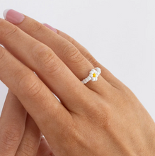 Load image into Gallery viewer, Lisa Flower Gold Bead Ring