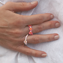 Load image into Gallery viewer, Elsa Flower Bead Ring