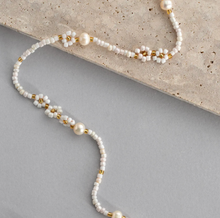 Load image into Gallery viewer, Elsa White Bead Flower and Pearl Necklace