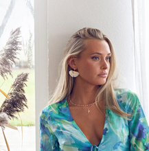 Load image into Gallery viewer, Amara Fan Earrings