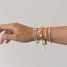 Load image into Gallery viewer, Alba Bead with Pearl Macrame Bracelet