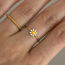 Load image into Gallery viewer, Doris Daisy Flower Enamel Ring Stainless Steel