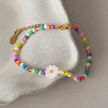 Load image into Gallery viewer, Tove Daisy Flower Colorful Bead Summer Bracelet