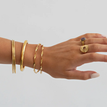 Load image into Gallery viewer, Helene Circle Adjustable Ring Stainless Steel