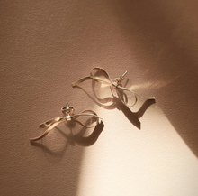 Load image into Gallery viewer, Juliette Snake Chain Bow Stud Earrings Stainless Steel