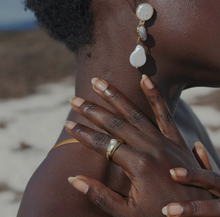 Load image into Gallery viewer, Essie Chunky Pearl Ring