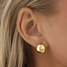 Load image into Gallery viewer, Ingrid Stud Huggies