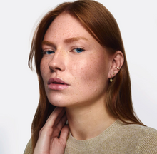 Load image into Gallery viewer, Gigi Two Crystal Hearts Ear Cuff