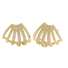 Load image into Gallery viewer, Rita Crystal Clam Stud Earrings