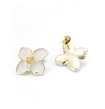 Load image into Gallery viewer, Alora Flower Stud Earrings