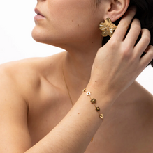 Load image into Gallery viewer, Fay Flower Chain Bracelet Stainless Steel