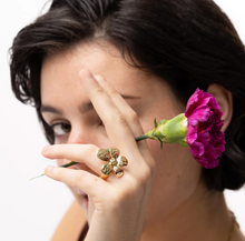 Load image into Gallery viewer, Filippa Flower Adjustable Ring