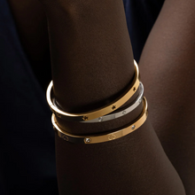 Load image into Gallery viewer, Gia Crystal Heart Bangle Bracelet Stainless Steel