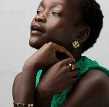 Load image into Gallery viewer, Hilde Knot Gold Stud