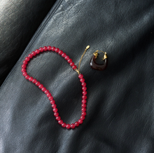 Load image into Gallery viewer, Helmi Glassbead Necklace Red