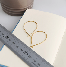 Load image into Gallery viewer, Zephyr Wire Loop Earrings Stainless Steel