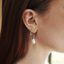 Load image into Gallery viewer, Ottilia Drop Earrings