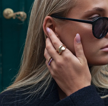 Load image into Gallery viewer, Stone Bead Ring