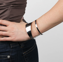 Load image into Gallery viewer, Krista Chunky Bangle Bracelet