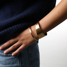 Load image into Gallery viewer, Krista Chunky Bangle Bracelet