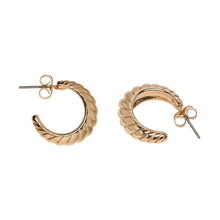 Load image into Gallery viewer, Croissant Hoop Earrings