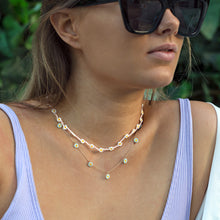 Load image into Gallery viewer, Peach Flower Bead Necklace