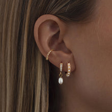 Load image into Gallery viewer, Pearl & Crystal Hoop Earrings