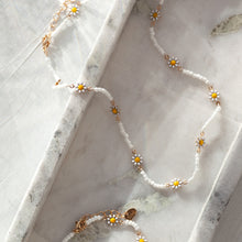 Load image into Gallery viewer, ASTRID - FLOWER DAISY ENAMEL NECKALCE