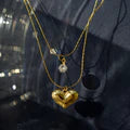 Load image into Gallery viewer, Sandra - Heart &amp; Crystal Necklace Stainless Steel
