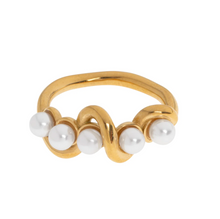 Load image into Gallery viewer, Estelle - Pearl Ring
