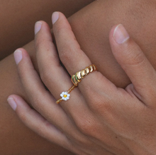 Load image into Gallery viewer, Lisa Flower Gold Bead Ring
