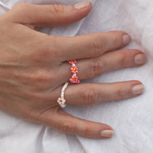 Load image into Gallery viewer, Lisa Flower Gold Bead Ring
