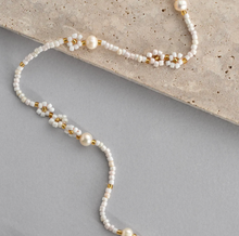 Load image into Gallery viewer, Elsa White Bead Flower and Pearl Necklace
