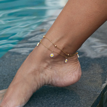 Load image into Gallery viewer, Astrid Daisy Flowers Anklet Stainless Steel
