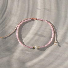 Load image into Gallery viewer, Alba Bead with Pearl Macrame Bracelet
