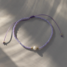 Load image into Gallery viewer, Alba Bead with Pearl Macrame Bracelet
