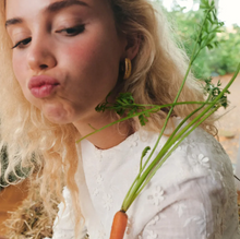 Load image into Gallery viewer, Arlo Chunky Ribbed Hoop Earrings
