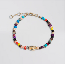 Load image into Gallery viewer, Cowrie Shell and Beads Bracelet
