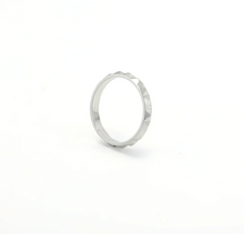 Load image into Gallery viewer, Vide Dainty Spike Ring Stainless Steel
